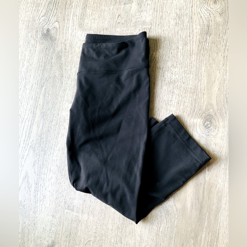 Lululemon Athletica Black Capri Leggings 10